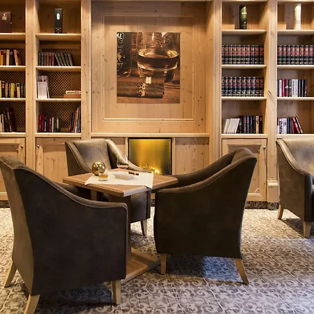 ホテル Edelweiss Hochsoelden Superior ゼルデン