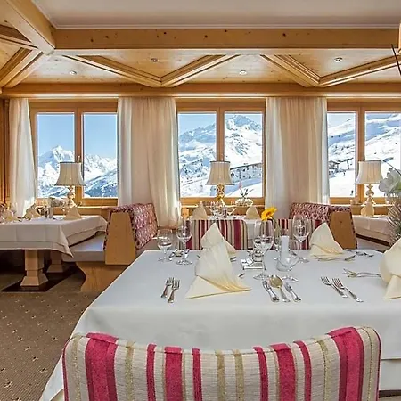 Edelweiss Hochsoelden Superior ホテル 4*