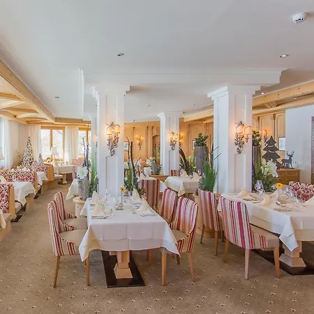 Edelweiss Hochsoelden Superior 4* 索尔登