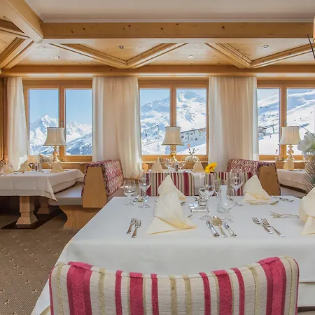 Edelweiss Hochsoelden Superior Otel